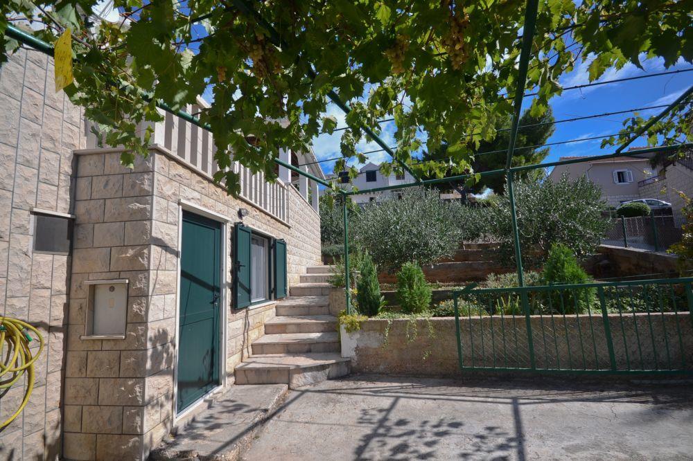 Apartment Miljenko Tomic Splitska Exterior foto
